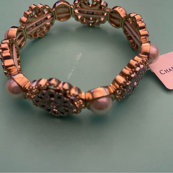 NWT Gold & Pearl Bracelet - Picture 4 of 5